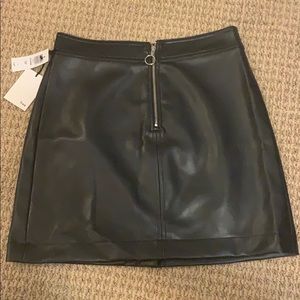 Wilfred Free Roxanne Vegan Leather Skirt